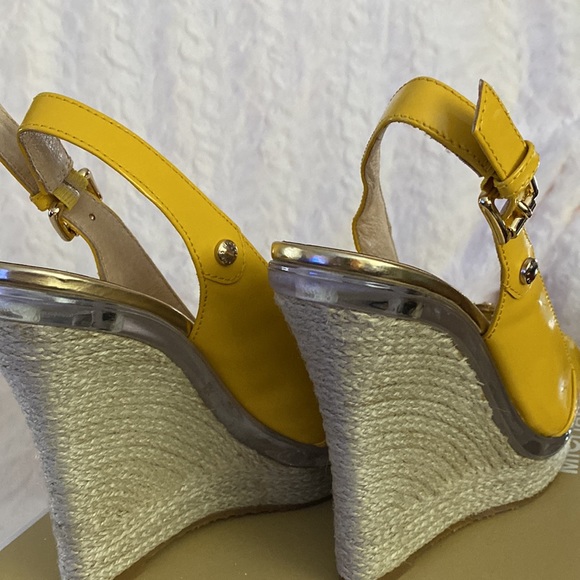 Michael Kors Montgomery Sling - Picture 6 of 7